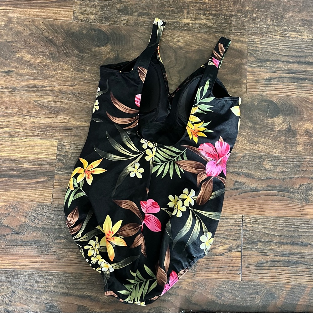 Miraclesuit Womens Tropical Print Swimsuit Size 16 Slimming Ruched V Neck Beach - Picture 3 of 5